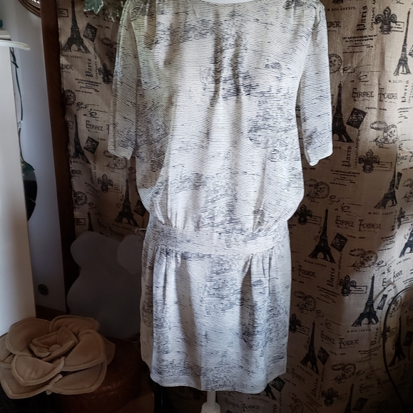 Whiite Copenhagen | Drop Waist Dress - Picture 3 of 16